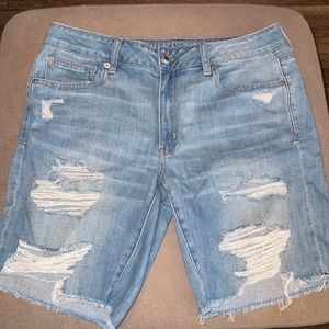 American Eagle Tomgirl Bermuda Shorts